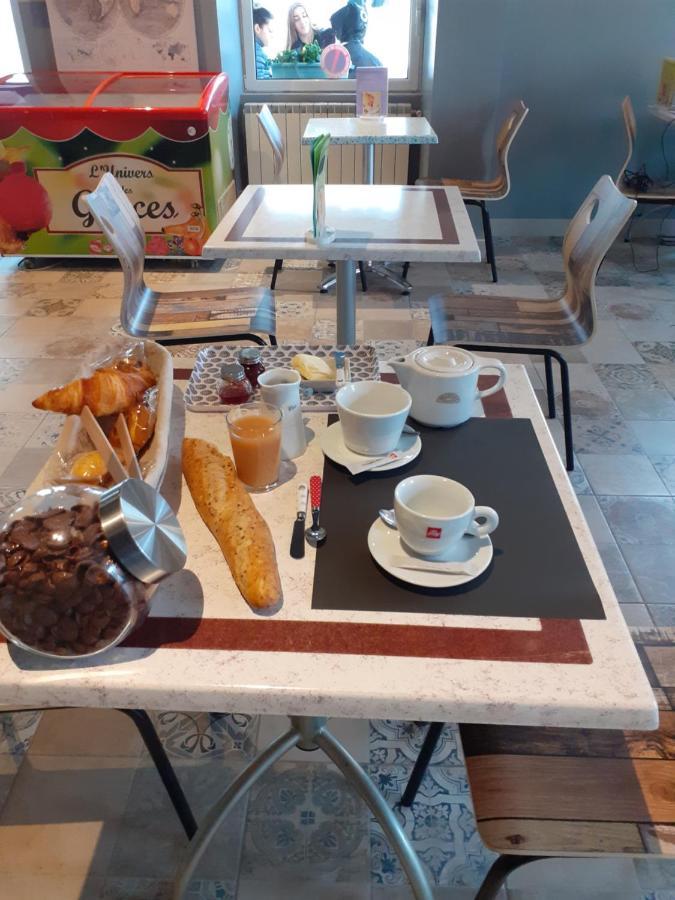 Hotel Le Kamelia Саль Экстерьер фото